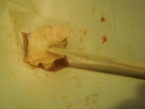 タイ・フェスティバル2012のチャオタイの魚団子のワンタン包み揚げ(ギョールクチンプラー)