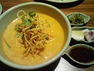 タイレストラン トゥンテンのカウソイ