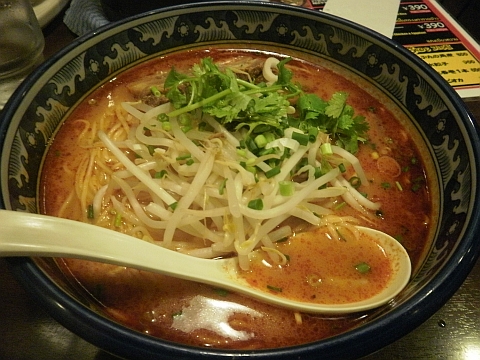 ティーヌンのトムヤムラーメン大盛