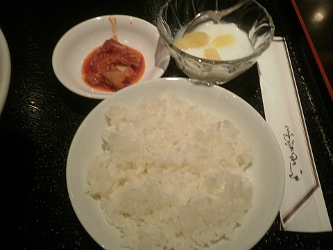 半ライス・キムチ・杏仁豆腐