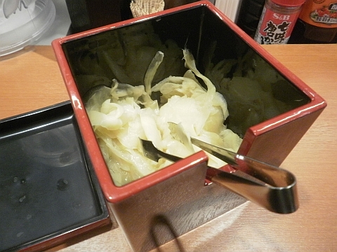 東京チカラめしの甘酢生姜(ガリ)
