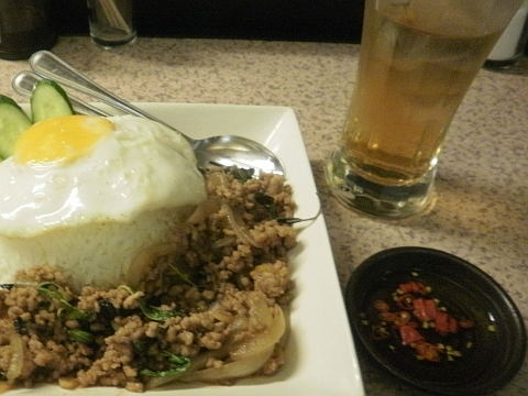 タイ屋台居酒屋マリ