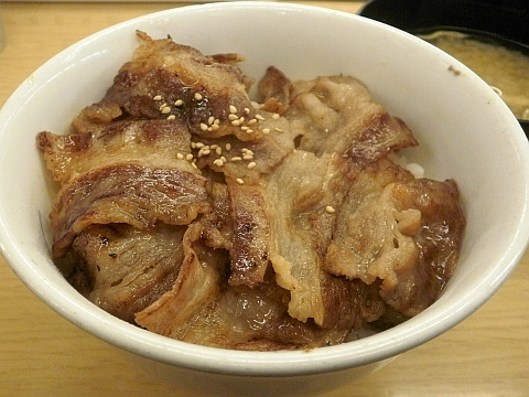 松屋の焼き牛めし