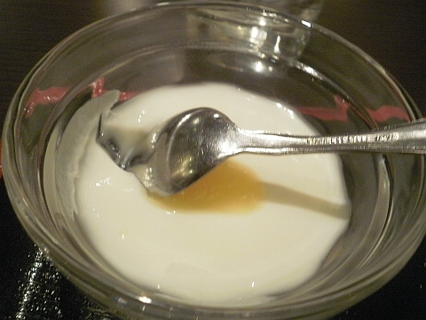 台湾料理 美膳房 刀削麺の生姜焼き定食の杏仁豆腐