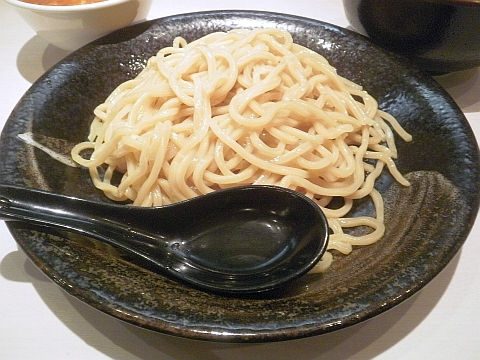 蒙古タンメン中本の冷しチャンタンメンの麺