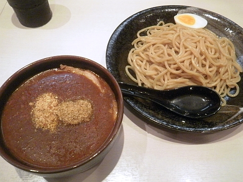 蒙古タンメン中本の濃厚カレーつけ麺超辛