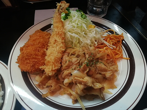 キッチンABC ポーク生姜焼盛り合せ