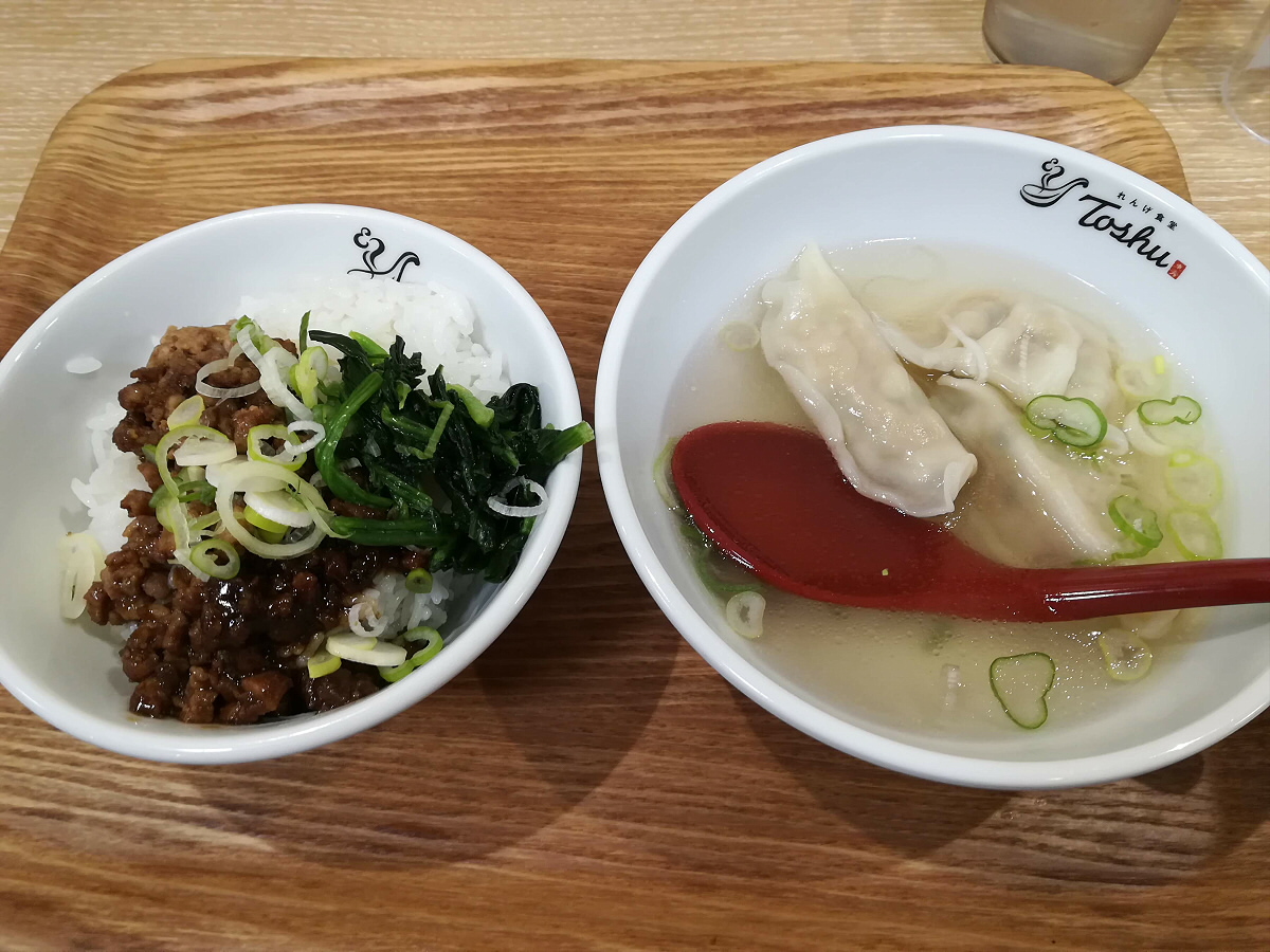 れんげ食堂Toshuのミニルーローハンとスープ餃子
